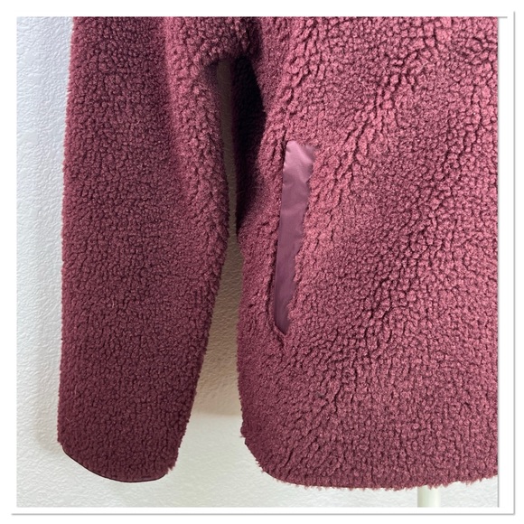 Athleta Sherpa Snap Sweatshirt Women’s Burgundy Pullover Size XS NWT - Picture 3 of 7